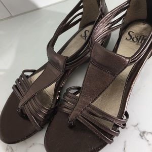Sofft Brand Bronze Sandals. Size 7.5